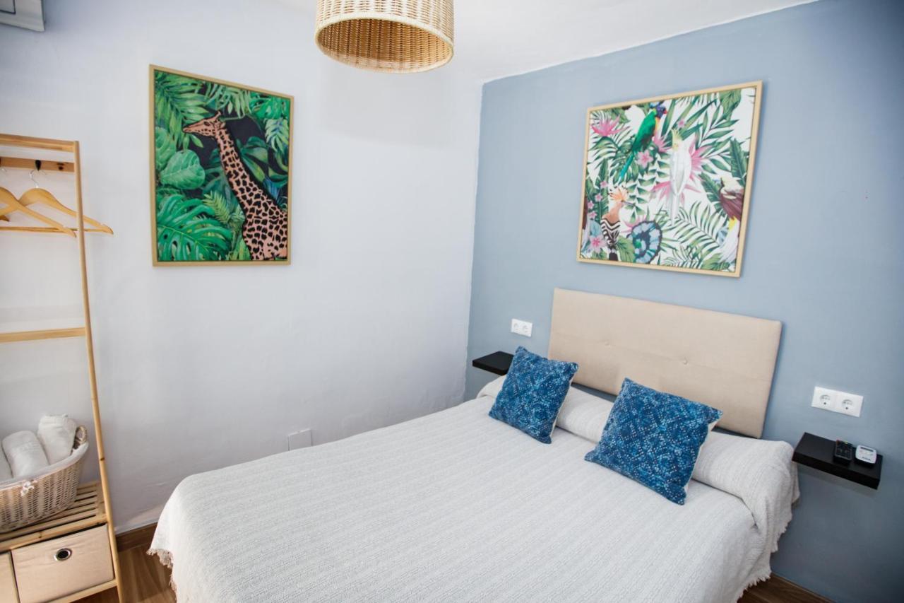 Hostal The Monkey Room 마르베야 외부 사진