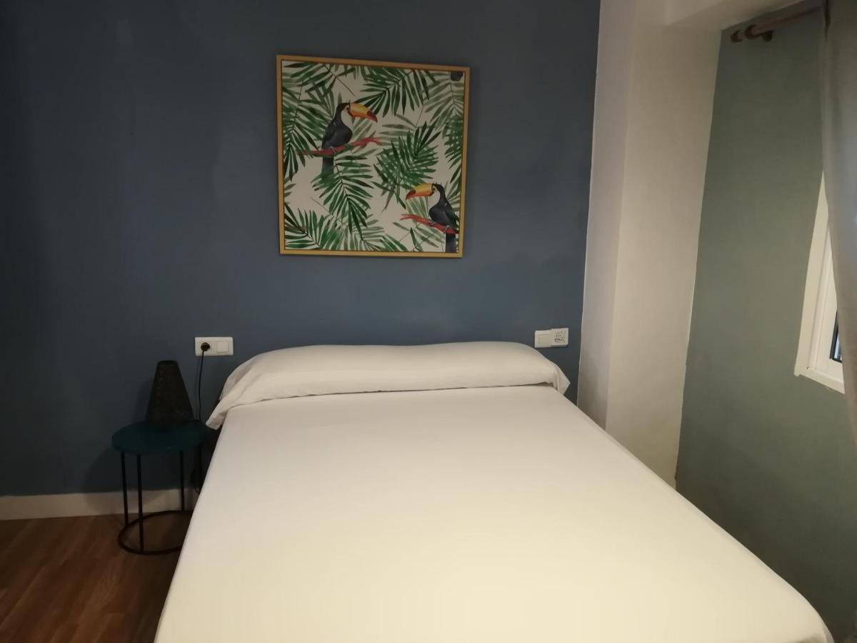 Hostal The Monkey Room 마르베야 외부 사진